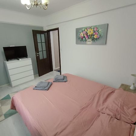 Boutique City Retreats Apartments Iasi Exterior foto